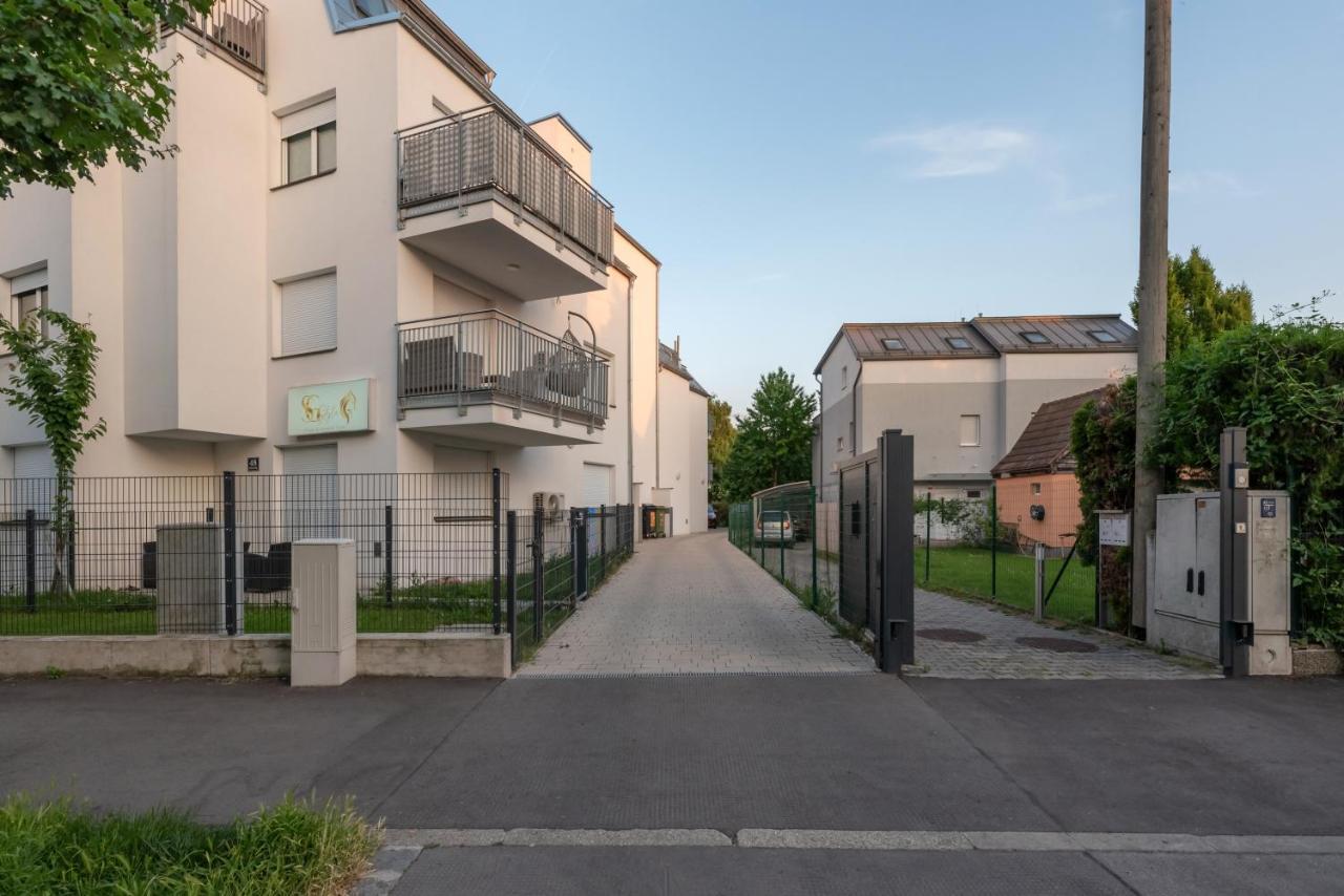 Gruene Ruhelage, 20 Minuten Ins Zentrum Und Parkgarage Wien Eksteriør billede